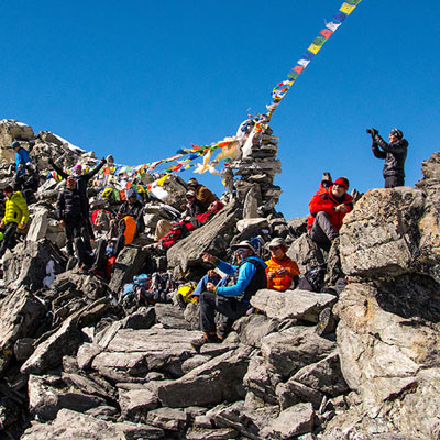 Trekking sui tre passi alti dell'Everest